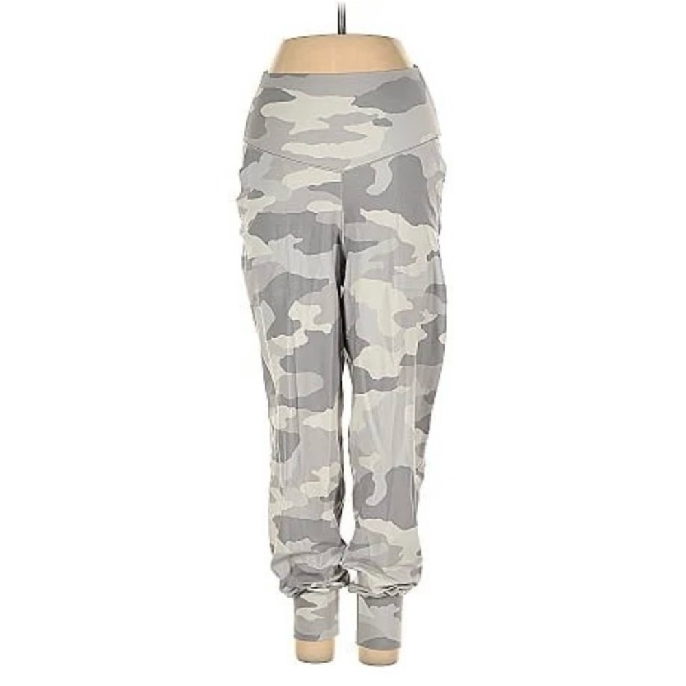 OFFLINE by Aerie White Camouflage Joggers